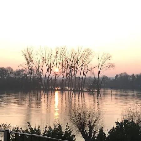 Grande Maison En Bord De Seine, 1h 15de Paris *